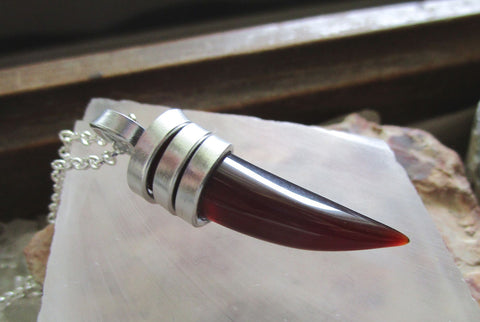 Amber Agate Natural Gemstone Horn Pendant Necklace