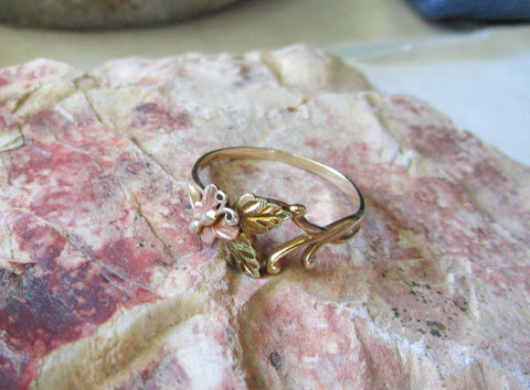 Black Hills Gold Leaf Butterfly Vintage Ring 10K